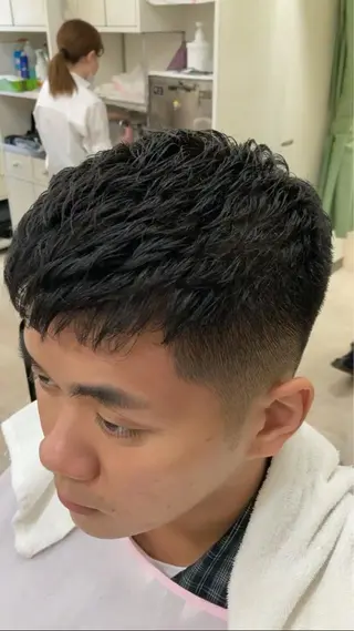 ショート パーマ 垢抜け・メンズパーマ 津山祐紀のヘアスタイル