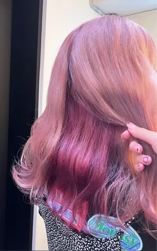 セミロング カラー ハイトーンカラー 🦋yuri🦋のヘアスタイル