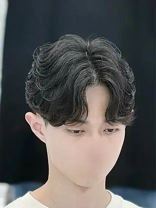 メンズ メンズサロン代表 曲がる縮毛矯正のヘアスタイル