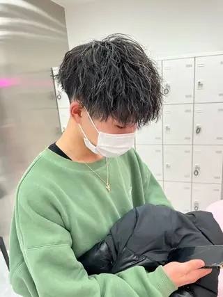 ミディアム パーマ メンズ メンズパーマ特化 TAIGAのヘアスタイル