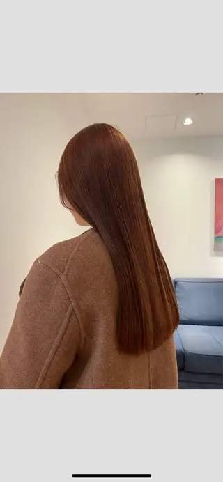 ミディアム 成岡 愛美のヘアスタイル