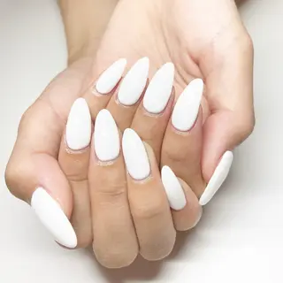 ネイル アトリエハーロウ sakuraのネイルデザイン