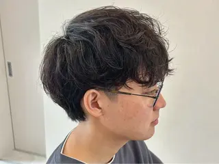 ショート センターパート 韓国ヘア・綾也のヘアスタイル