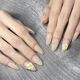ネイル 🩷 Mio 🩷のネイルデザイン