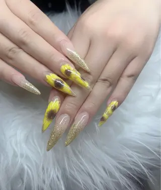 ネイル YOLO NAILのネイルデザイン