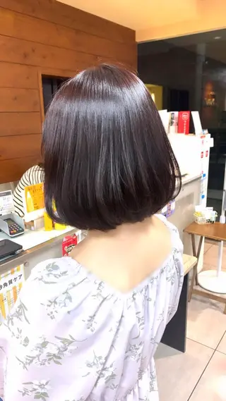 ショート レイヤー/艶髪カラー 森本くるみのヘアスタイル