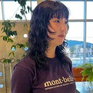 ミディアム パーマ 藤田 愛菜のヘアスタイル