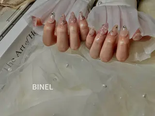 ネイル BINEL REINAのネイルデザイン