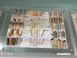 ネイル SYR nail salonのネイルデザイン