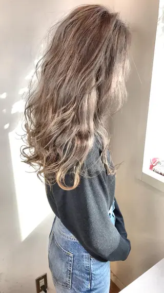 ロング カラー TAKAHASHI LEAPSのヘアスタイル