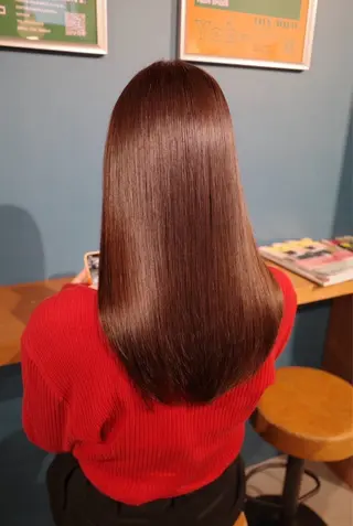 ロング カラー 池田 柑美のヘアスタイル