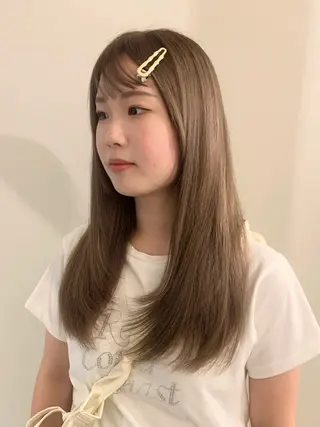 ロング カラー 落合希 Olivebeigeのヘアスタイル