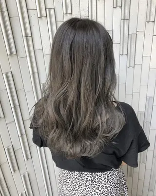 ロング 🍊新宿南口🍊 ERINAのヘアスタイル