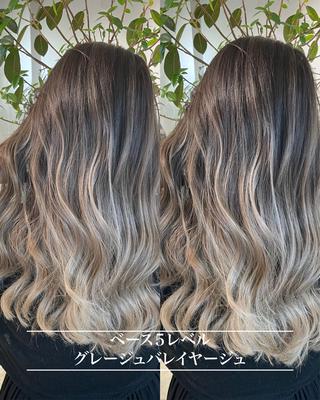 セミロング 岸川 恭子のヘアスタイル