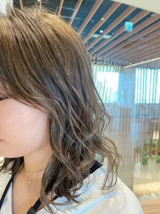 ミディアム カラー 内藤 裕真 k-twoのヘアスタイル