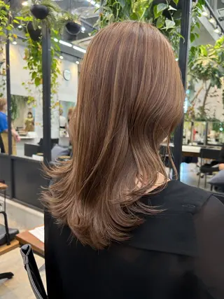 ロング カラー やました もえかのヘアスタイル