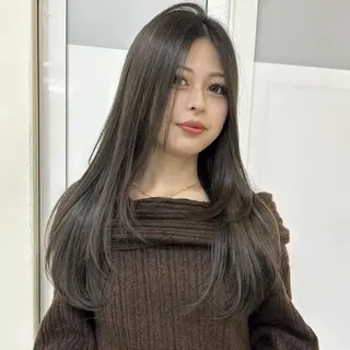 セミロング カラー ミルクティー量産💙 💙ブリーチ特化💙のヘアスタイル