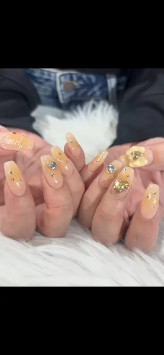 ネイル émure. パラジェル認定サロンのネイルデザイン