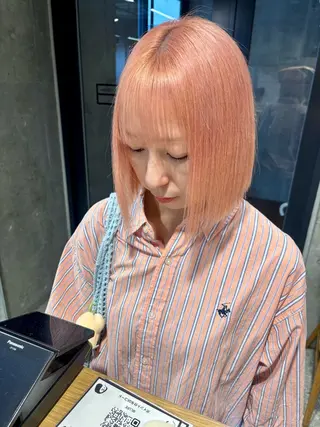 ミディアム カラー ブリーチカラーレイヤ ーカット🦋annaのヘアスタイル