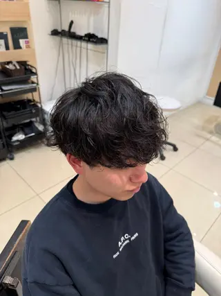 ショート パーマ メンズ メンズ特化型美容師 栗山勇人のヘアスタイル