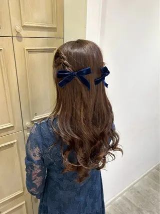 ヘアアレンジ SHION🍒ྀི/ ヘアメ/ピンクカラーのヘアスタイル