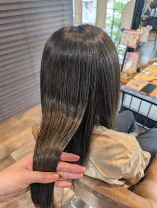 ロング カラー 寺田百花/メンズ カットモデル募集中のヘアスタイル