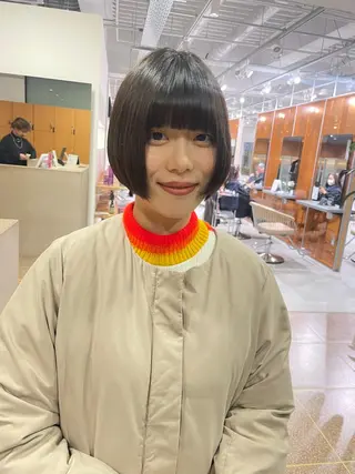 ショート カラー 👑ブリーチ/ カットモデル/綾華のヘアスタイル