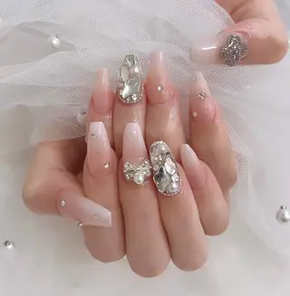 ネイル SALON ELVI.のネイルデザイン