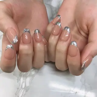 ネイル Blowe ニュアンスのネイルデザイン