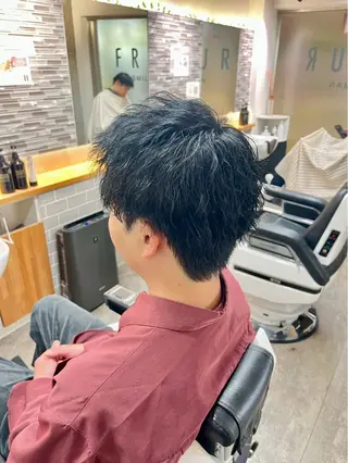 ショート パーマ メンズ 佐々木 優人のヘアスタイル