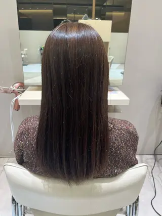 ロング カラー k-two 関 七海のヘアスタイル