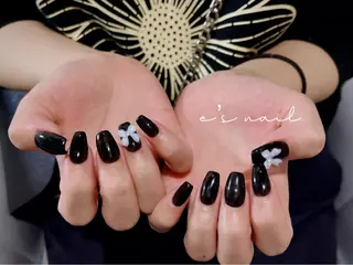 ネイル e’s nail Lumièreのネイルデザイン