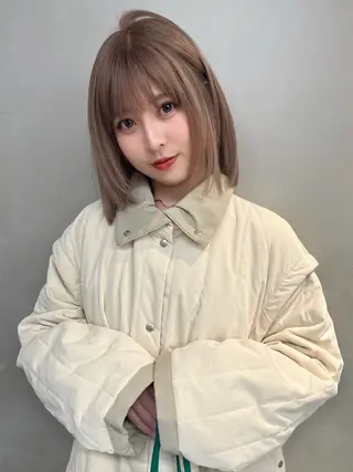 ショート カラー 韓国/レイヤー/ 透明感🩶ひかる🩶のヘアスタイル