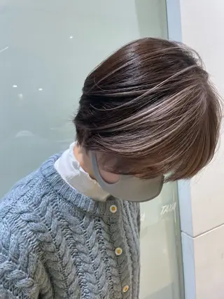 カラー 井上 彩加のヘアスタイル