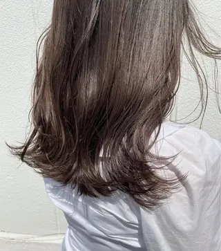 カラー 💫レイヤーカット 💫ブリーチ💫サキのヘアスタイル