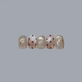 ネイル BRooCH yuzuのネイルデザイン