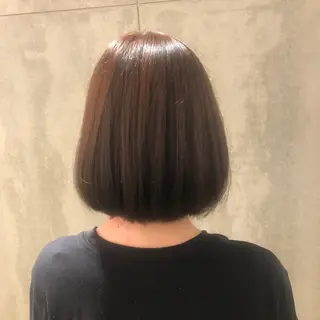 ショート カラー 浦﨑 笑美里のヘアスタイル