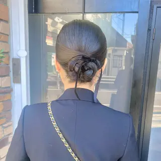 ミディアム ヘアアレンジ 伊藤 玲衣のヘアスタイル