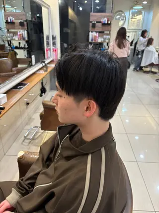 メンズ 韓国ヘアー🇰🇷 MIWAのヘアスタイル