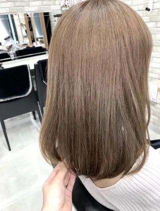 ミディアム カラー 小野寺 舞のヘアスタイル
