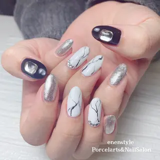 ミディアム ネイル 🐾enen style 🐾のネイルデザイン