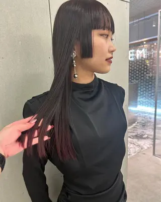 ロング カラー 寺澤 花梨のヘアスタイル