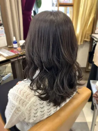 ミディアム 阿部 雲母のヘアスタイル