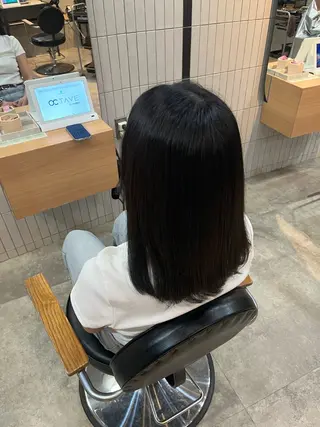 ミディアム カラー 西 こゆきのヘアスタイル