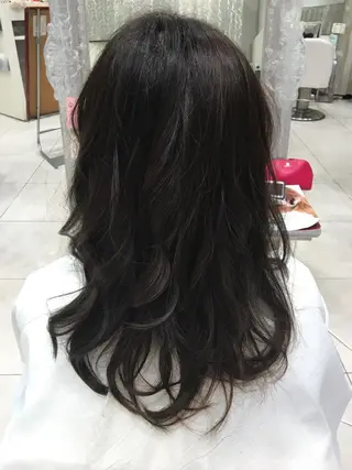 セミロング 似合う髪型見つけます AYAKAのヘアスタイル
