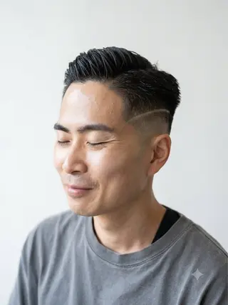 ショート 鈴木 まさしのヘアスタイル