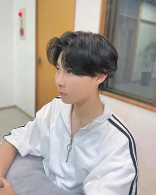 メンズ ))ブリーチ特化(( 渡邉 怜のヘアスタイル