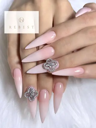 ネイル 天王寺rebest 💅nailのネイルデザイン