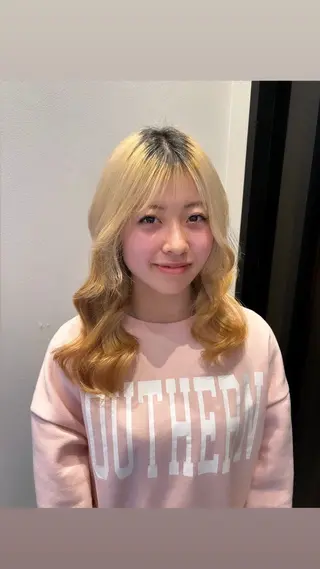 セミロング 吉野 琴音のヘアスタイル