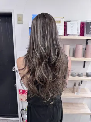 ロング 宍戸 秀斗のヘアスタイル